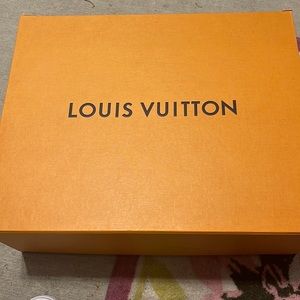 🔥AUTHENTIC LOUIS VUITTON BLACK ARTSY🔥THIS BAG IS BRAND NEW CONDITION🔥🔥